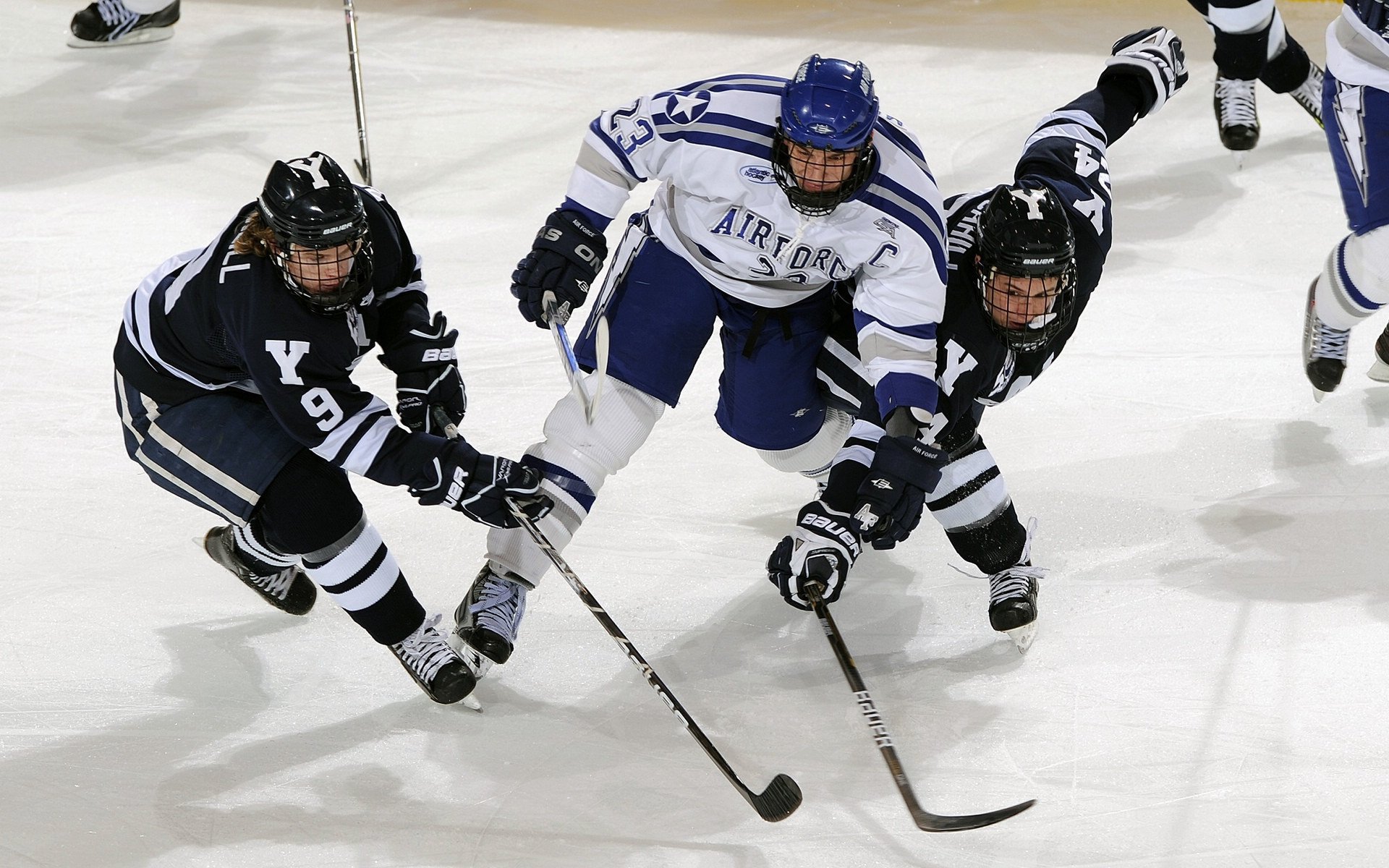 《《堡垒之夜》引入“未来科技”主题,带来全新娱乐体验》,堡垒之夜百科
